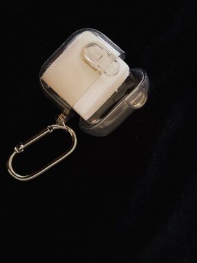 Clear Protective AirPods 4 Case with Carabiner